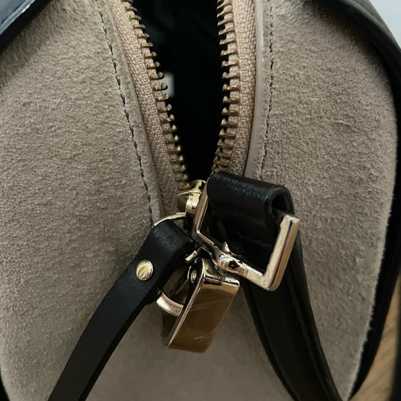 Kate Spade Black and Tan leather Purse Parker Street Collection - Picture 7 of 16